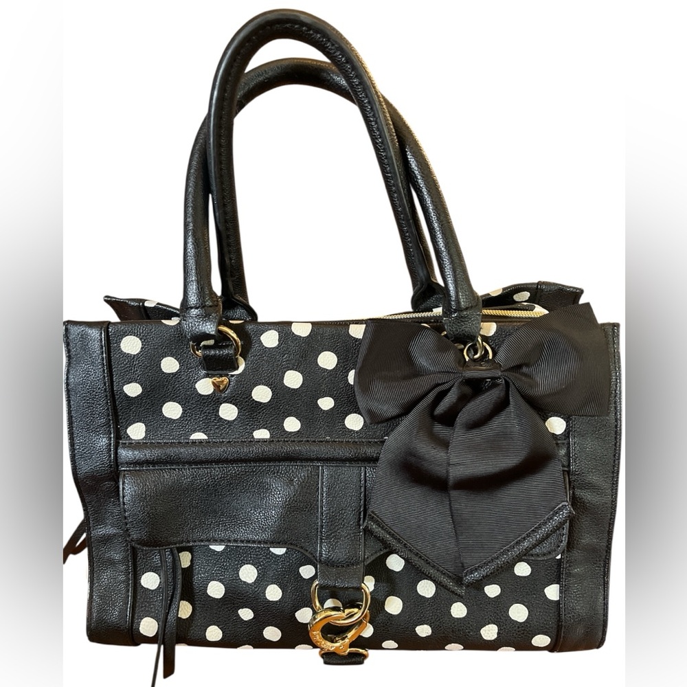 Betsey Johnson Black & White Polka Dot Satchel w/handles, heart clip & Bow Charm